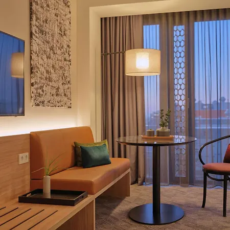 Adina Hotel 4*