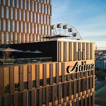 Adina 4*