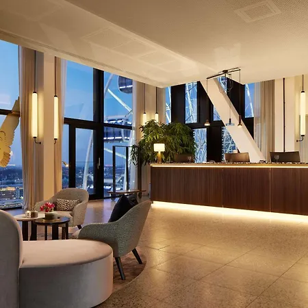 Adina Hotel 4*