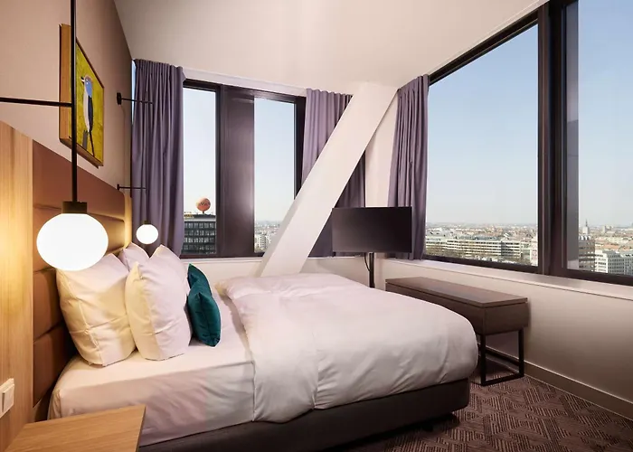 Adina 4* München