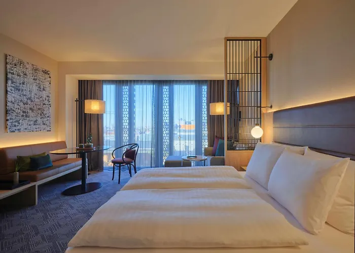 Adina 4* München