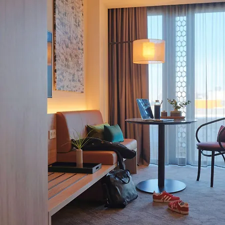 Adina Apart Otel