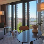 Adina 4* München