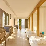 Adina 4* München