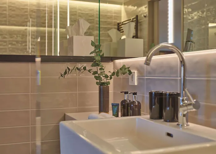 Adina Hotel apartamentowy 4*
