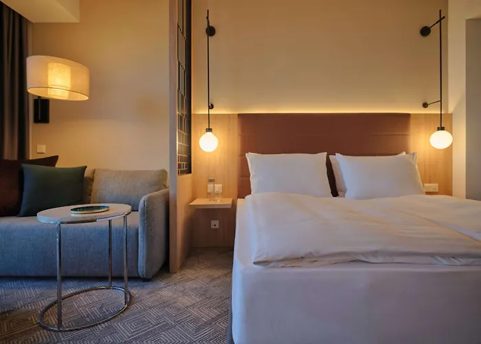 Adina Hotel apartamentowy 4*